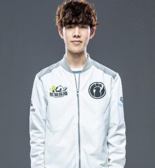 CSGO世界排名更新，Navi重回第一！